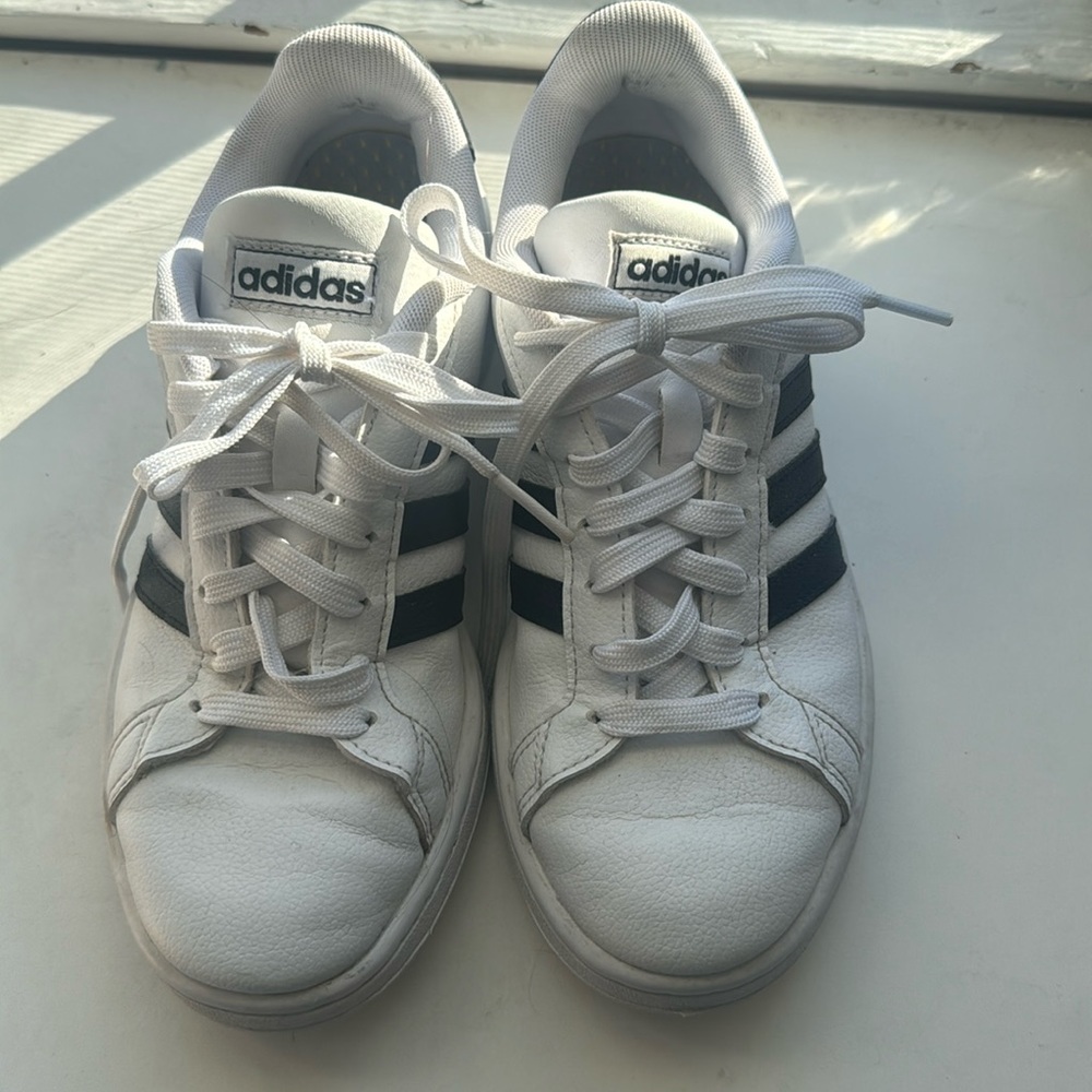 Adidas white and black Samba’s